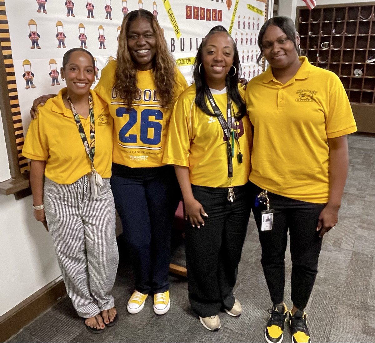 BStoreyMS's tweet photo. Today, Eagles wore GOLD in solidarity with people across the country in the fight against childhood cancer. ๐๐๏ธ
#TeamIzzy #ChildhoodCancerAwareness #GoGold #BuildingaStoreyofExcellence๐ฆ
#FightChildhoodCancer https://t.co/B1k5RsE1mJ