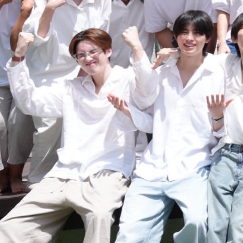hianwtp's tweet photo. ครับพี่อันนี้ภูเอข้างกันของจริงว่ะไอบ้า😭😭💖💖 https://t.co/90t9ExazXM