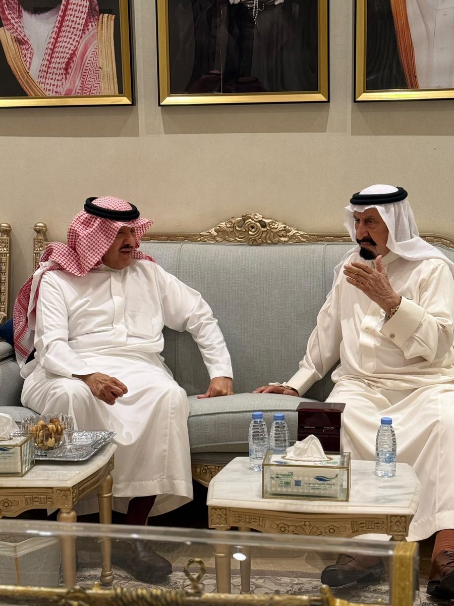 SalmanAloraier's tweet photo. تشرفنا بزيارة صاحب السمو الملكي الأمير سلطان بن سلمان بن عبدالعزيز حفظه الله. في زيارة كريمة اطمأن خلالها على صحته، وسأل عن أحواله، متمنيًا له دوام الصحة والعافية.

وقد كان لهذه الزيارة أثر بالغ في أنفسنا، و نعبر عن اعتزازنا و تقديرنا لسموه الكريم على حرصه ومشاعره النبيلة. وتعكس هذه اللفتة الكريمة ما عُرف عن سموه من قربٍ من أبناء الوطن واهتمامٍ بهم، ومشاركةٍ لهم في مختلف أحوالهم. 
حفظ الله سموه الكريم.