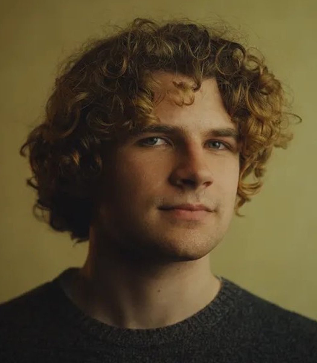 pubity's tweet photo. Backrooms director Kane Parsons believes the series "main ending" would work best as a television show.

"I can't say anything, but there's been a very set arc to the whole thing from the beginning", added the 21 year-old. https://t.co/uhZkhDGne1