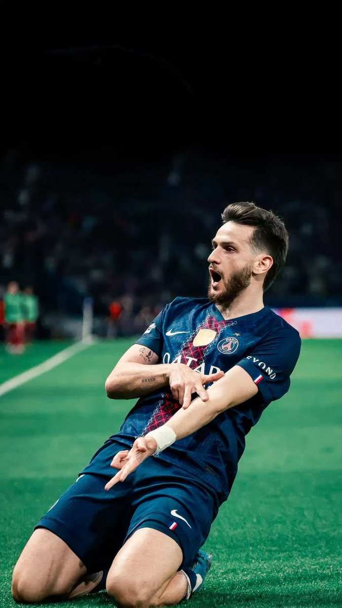 DarioBlancoFCB's tweet photo. Si el Balon de Oro fuese justo este seria el TOP 3. https://t.co/9rhLS3X4g1