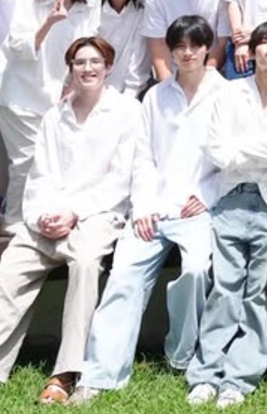 addwinkonemore's tweet photo. เกือบหลับ แต่กลับมาได้ แต้งกิ้วคับย้งฮยอง🥰 https://t.co/IJUj6utPtc