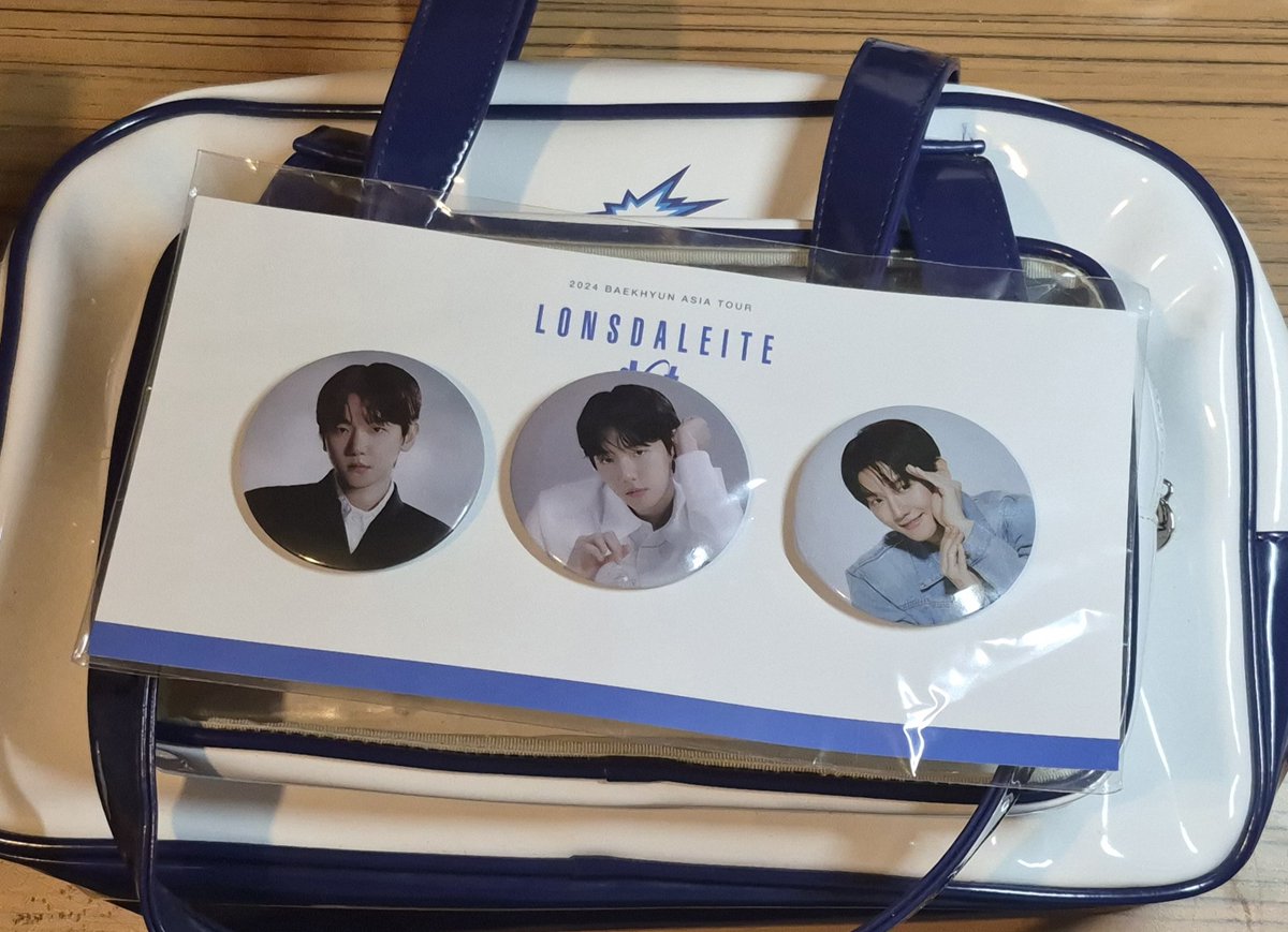 BH_CANDY__'s tweet photo. 엑소 백현 콘서트 론스달라이트 lonsdaleite 가방 콜렉트백양도

일괄 운미포 3.9

하자없지만 생활하자 예민한분은 구매 ××

백현 변백현 디오 도경수 카이 세훈 찬열 엑소 수호 시우민 레이
첸 포카 엑소포카 엑소양도 
EXO 엑소 https://t.co/iYY9eC4kjX