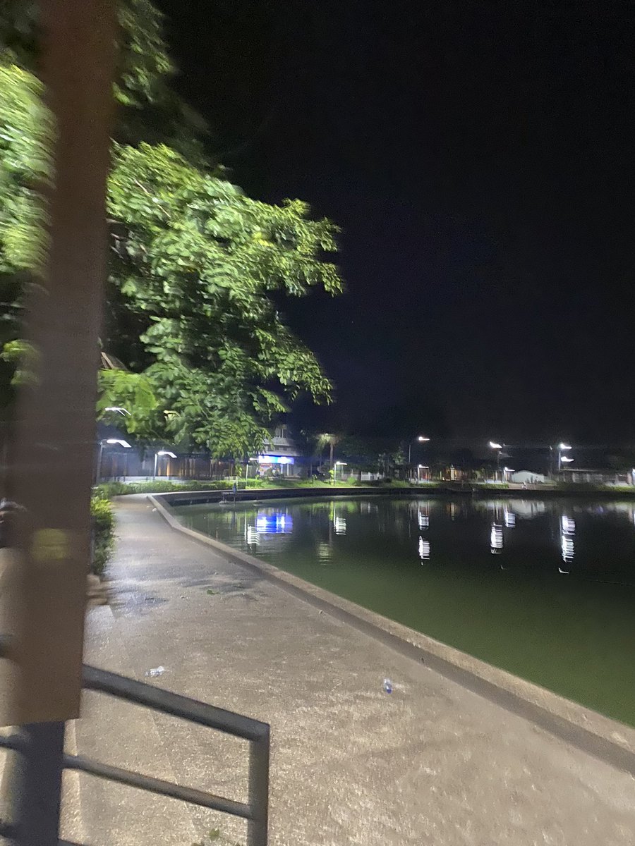 Minesrom's tweet photo. กาฬสินธุ์เหงาจัง #กาฬสินธุ์ #ในเมืองกาฬสินธุ์ กุดน้ำกิน https://t.co/oEIYQCjWsJ