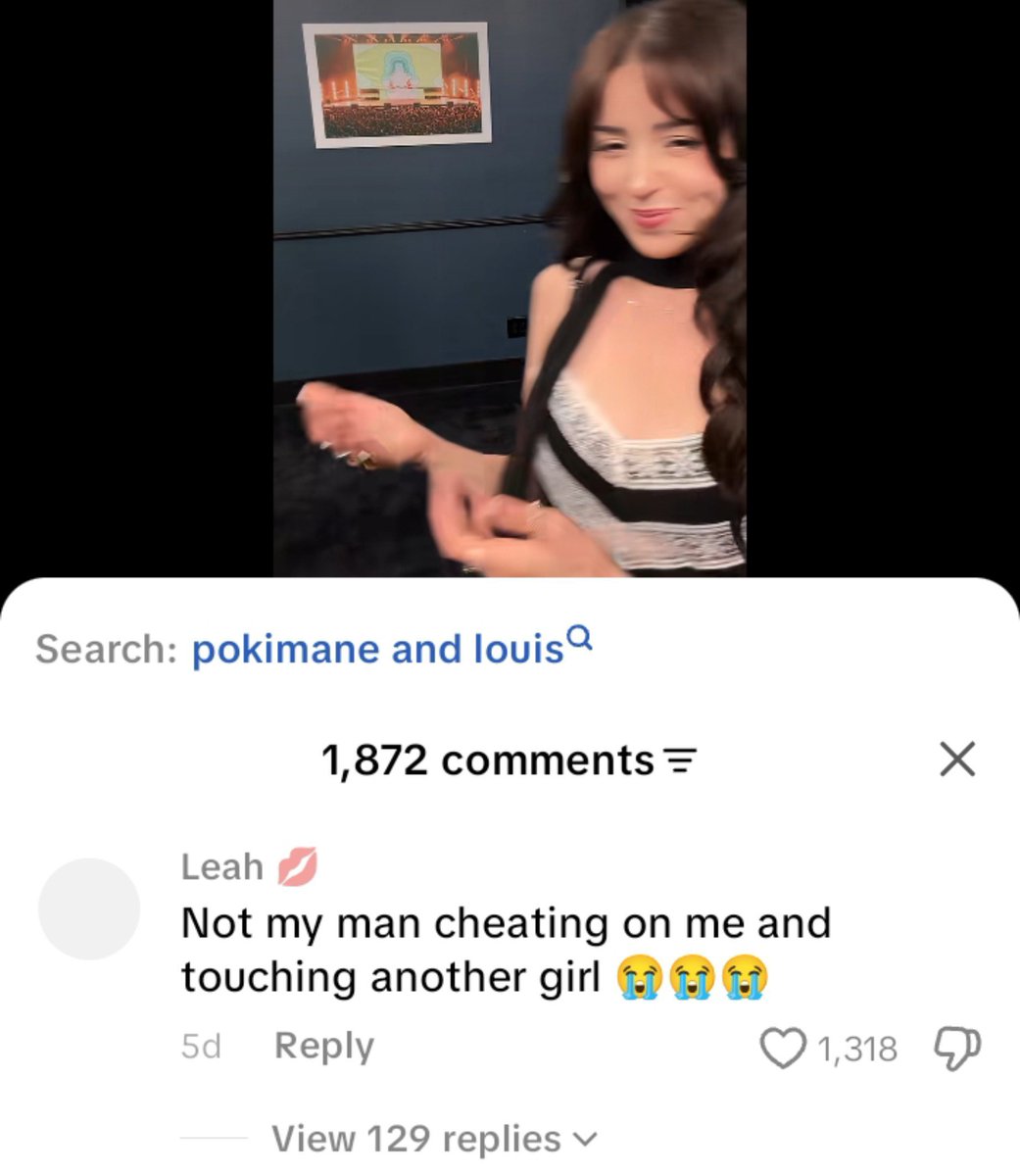 xannyie23's tweet photo. I don't remember allyz sending protest truck just coz they have female background dancer let's not start about para social fans lmao https://t.co/gdWQvL7vNJ