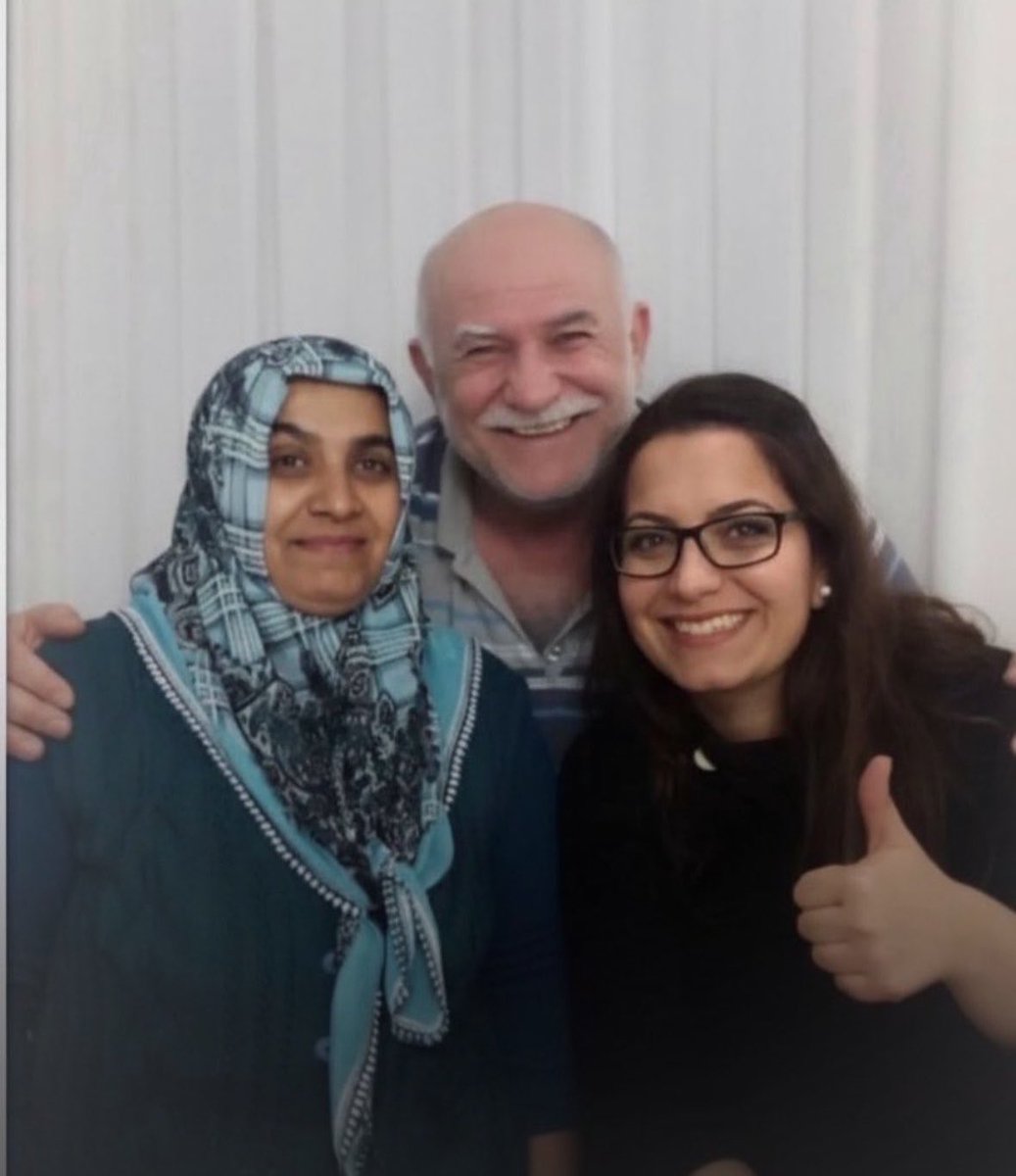 guclusinemm's tweet photo. Ben Funda Güçlü 
Ölmedim öldürüldüm‼️
Ben Meryem Köşek
Ölmedim öldürüldüm‼️
Ben Yahya Köşek 
Ölmedim öldürüldüm ‼️
Biz bir aileydik 
Çok güzel bir aileydik...
Ölmedik
#28Kurşun ile  öldürüldük
 @TCYargitay dosyanın kesinleşmesini bekliyoruz yarım bırakılan adalet tamamlansın ! https://t.co/RkqTEOrSte