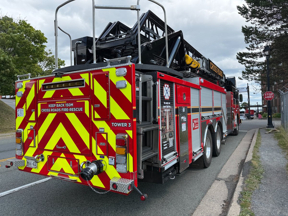 LeslieAssociate's tweet photo. Our East Coast Territory Representative, Chris, was proud to join @CrossRoadsFire for the push-in ceremony for their newest apparatus, equipped with lighting products from @WhelenEng.

Interested in upgrading your fleet?

📞 (888) 706-0160

#LeslieandAssociates #WhelenEng https://t.co/wVo5V6HxAd