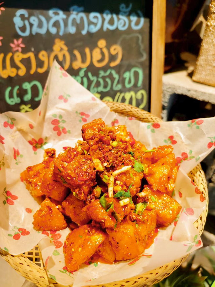 r0bb8943's tweet photo. My bold u0026 spicy visual feast at today’s amazing food stall—every bite pops with flavor! https://t.co/CgOM9kJy23