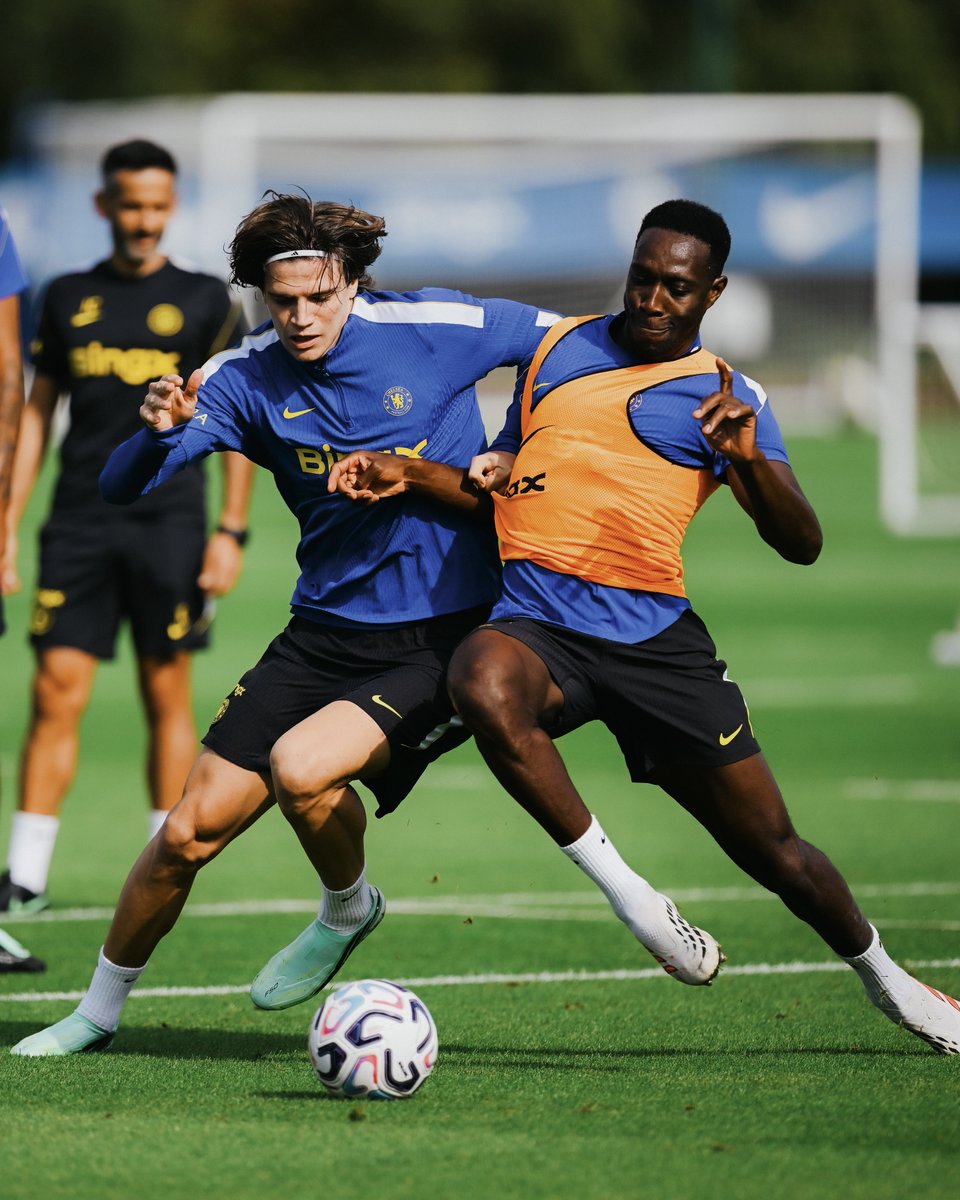 ChelseaFC's tweet photo. Staying sharp. 🫡 https://t.co/kbj0DWWDZJ