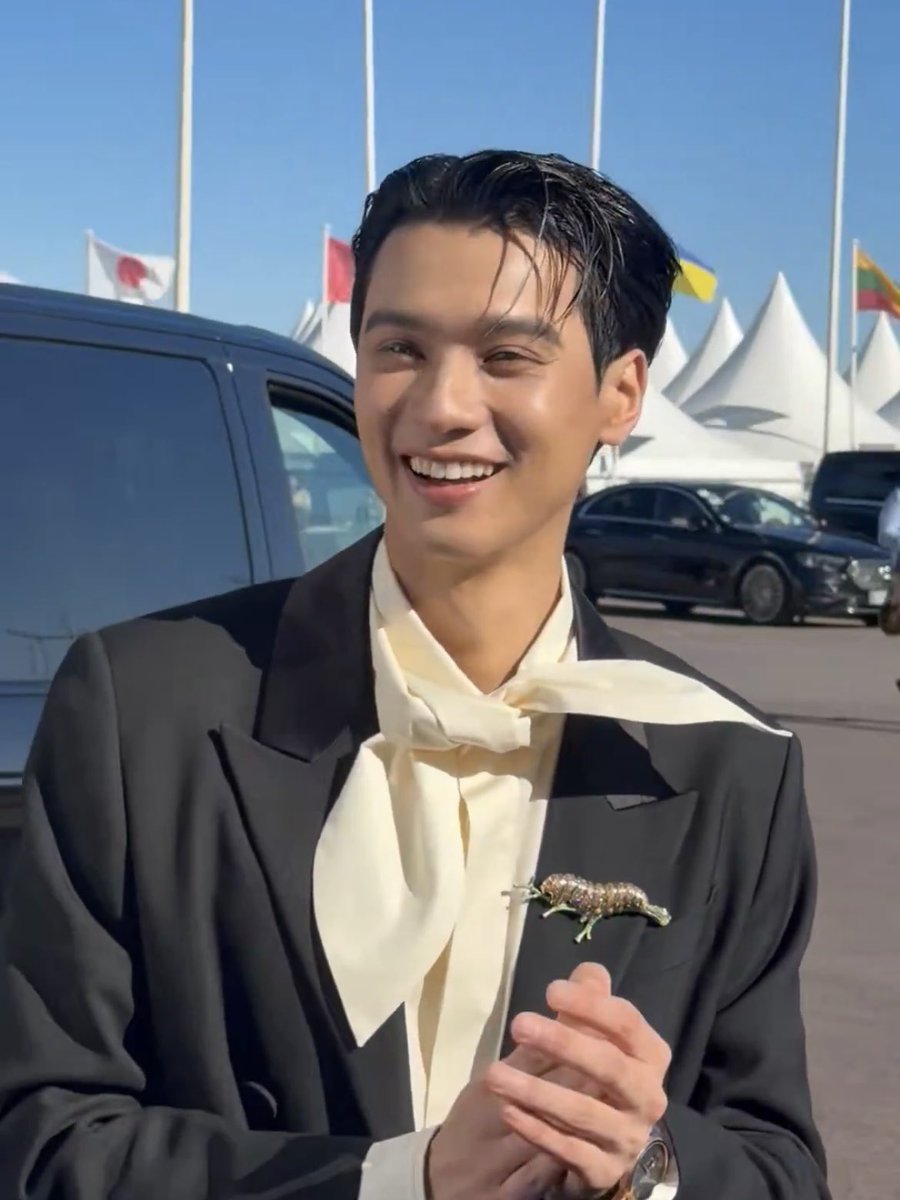 n0turchou's tweet photo. เป็นรอยยิ้มที่เราอยากรักษาไว้มากที่สุด 🥺 อยากเห็นพวกแกยิ้มแบบนี้อีกเยอะ ๆ การได้เห็นพวกแกมีความสุขกับสิ่งที่ทำ ได้ภูมิใจกับสิ่งที่ตั้งใจ และได้ใช้ชีวิตในแบบที่ตัวเองอยากใช้ มันทำให้เราพลอยมีความสุขไปด้วยจริง ๆ ไม่ว่าความฝันของพวกแกจะเล็กหรือใหญ่แค่ไหน เราก็จะคอยเอาใจช่วยอยู่ตรงนี้เสมอนะคับ รักมาก ๆ เยยน้าอ้วม 🫶🏻🦆🐰