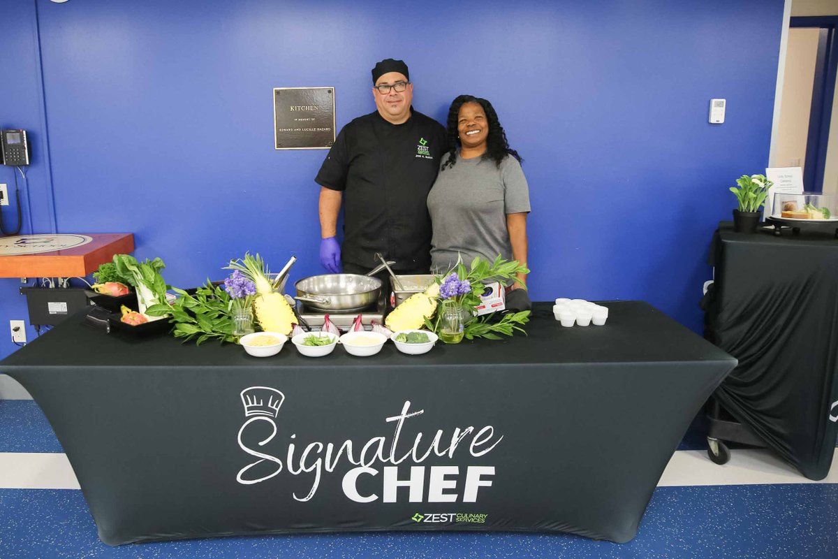 UnitySchoolFL's tweet photo. 🍜 Zest and our Unity School Kitchen team hosted a live cooking exhibition today! Our students had a blast watching, getting hands-on with the preparation, and tasting a delicious Ramen Carbonara bowl, an amazing Italian-Japanese fusion! 🧑‍🍳💙🧡

#UnitySchoolFL #DelrayBeach https://t.co/rbz4Ol6WU7