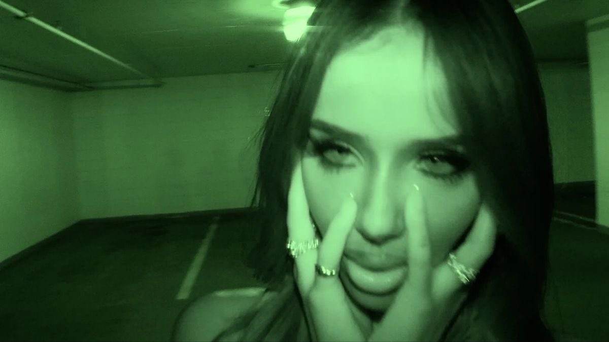 eb0nyboy's tweet photo. The most brain dead person yk calling Chxrry ugly rn.😂😭 https://t.co/OZfwojyWl7