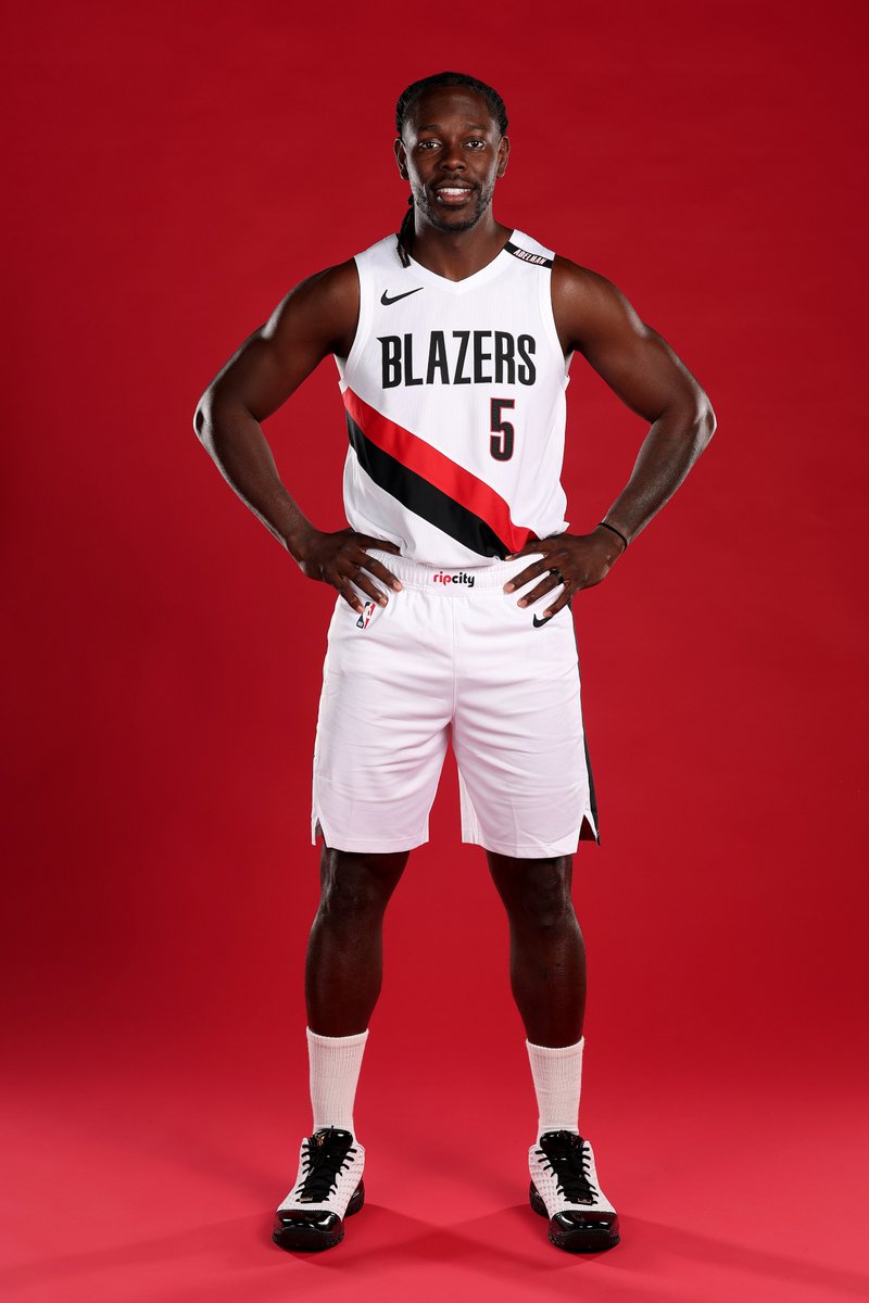 Portland's seasoned vet 💯

@​Jrue_Holiday11 x @​trailblazers 
 [📷](https://pbs.twimg.com/media/HTZm8UXacAEdb8y.jpg) https://pbs.twimg.com/media/HTZm8UXacAEdb8