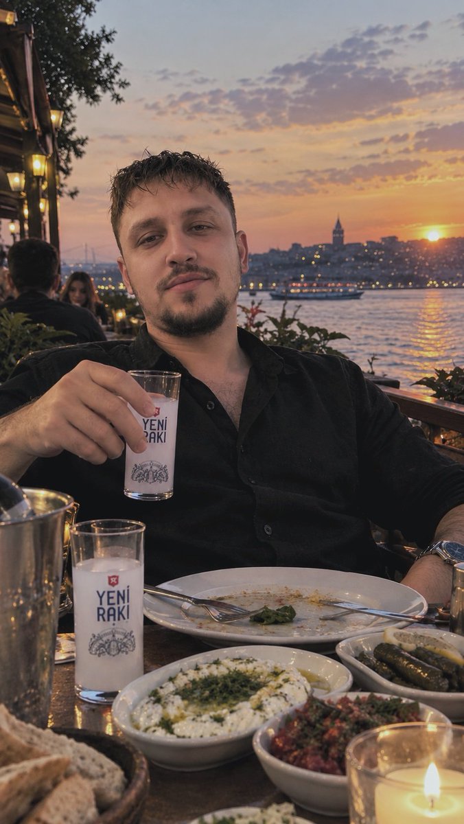 HHuseyin264's tweet photo. Demini almış bir akşam, sessizce demlenen fikirler. https://t.co/sIiTyzVYJ2