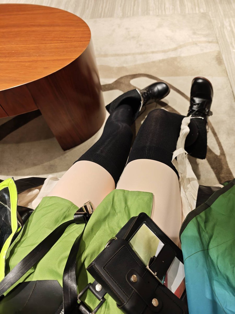 FriedCabbage114's tweet photo. 猫猫露头！
#kigurumi #着ぐるみ  #mon3tr https://t.co/x8QDFxlcxe