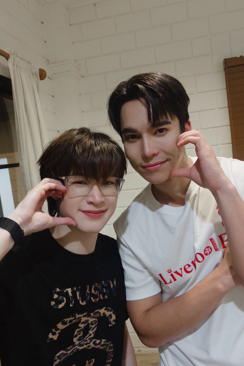 faipunys's tweet photo. ปิดกล้องแล้วว หัวใจคุณสามกับน้องแจมมากๆ ทุกครั้งที่ออกกองมีเรื่องให้หัวเราะทุกครั้ง ฝากซีรีย์เรื่องนี้กับพี่ๆด้วยนาา ตลกเบาสมอง พระเอกแปลกแต่น่ารักก และขอบคุณพี่ๆทุกคนที่ส่งกำลังใจให้พวกเรามาตลอดนะคะ💖
Your Third Q18

#ปิดกล้องที่สามของเธอ https://t.co/jYJ3XxsBHJ
