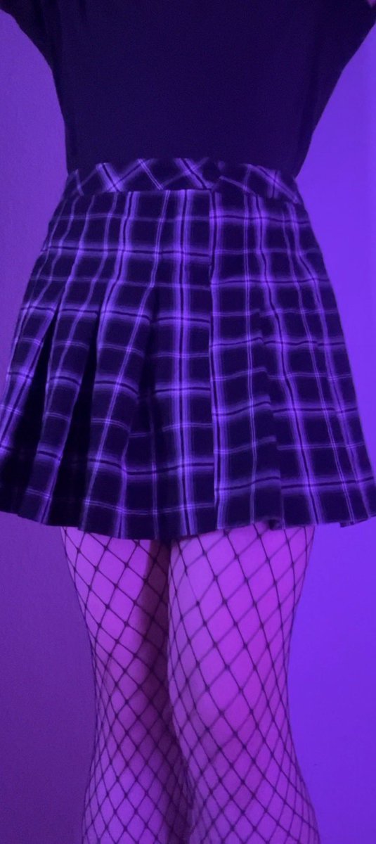 SolarLumi's tweet photo. Fishnets are one of the greatest things ever, and I’d wear them more often if they wouldn’t be such a pain to put on ;~;

#femboy #fem #fishnets https://t.co/xAyuX7YXg1