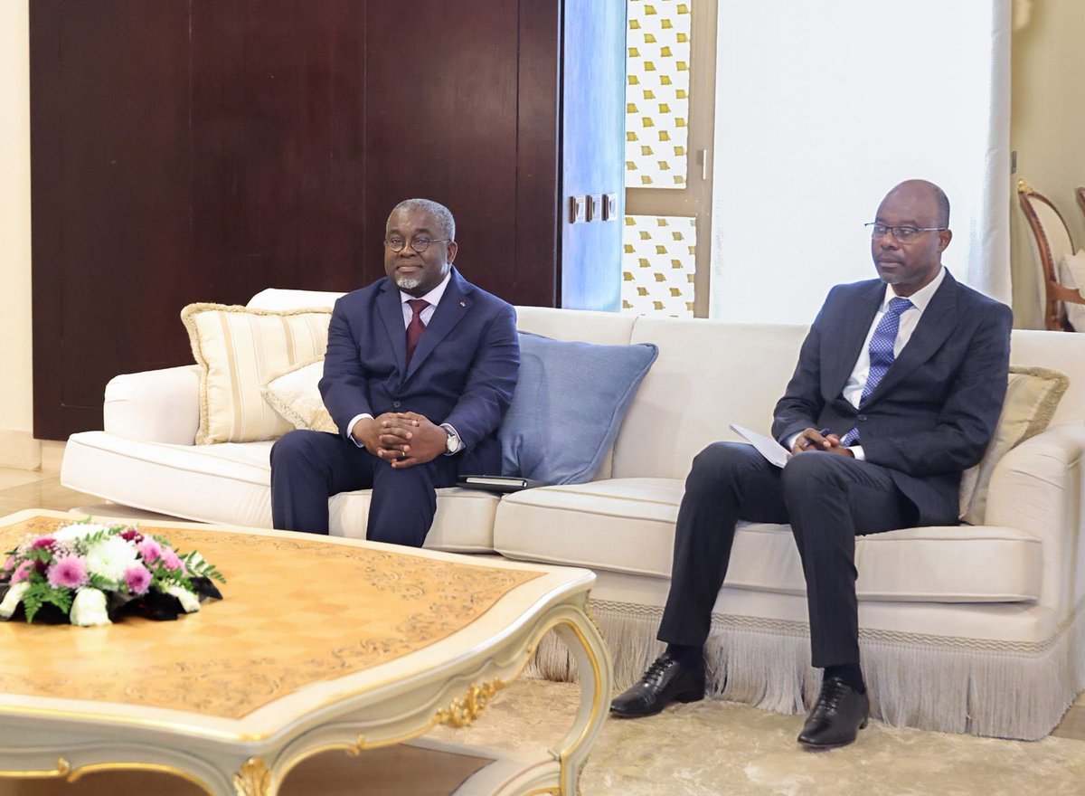 presidencecstg's tweet photo. Le Président du Conseil, @FEGnassingbe, s’est entretenu ce mardi 29 septembre 2026 à Lomé avec le ministre de l’Intégration régionale de la République Démocratique du Congo (RDC), Floribert Anzuluni, en mission diplomatique au Togo.

https://t.co/FgL39naTKB https://t.co/cMPWGPntGF