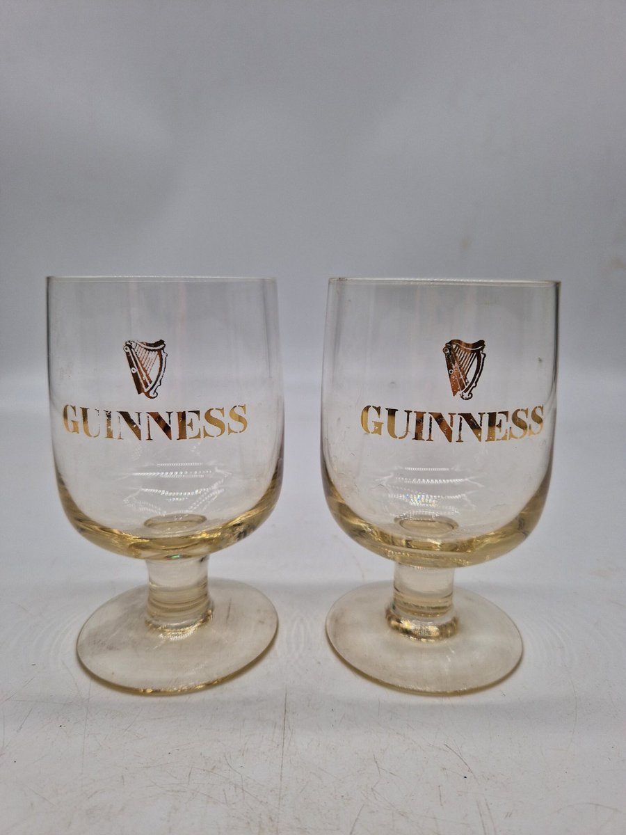duckers87's tweet photo. @NoContextHumans Guinness drinkers:
“Guinness shouldn’t be served in a different shaped glass”

Guinness https://t.co/4LMF68rz1G
