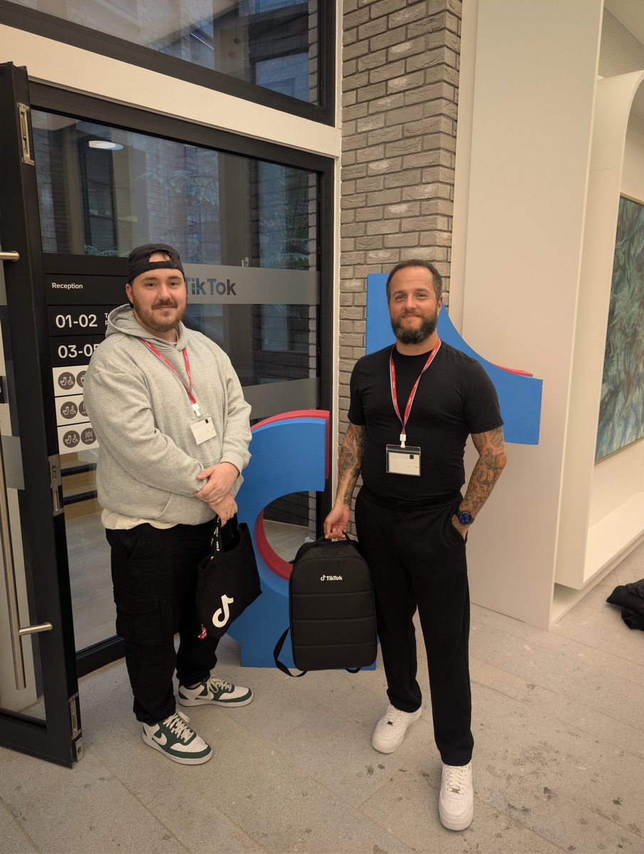 StallionStreams's tweet photo. Been an incredible day down at Tiktok HQ.

Spoke to some great people, met other great agencies and we've got some cool things in the pipeline moving forward 👀 https://t.co/hPONu4ISv5