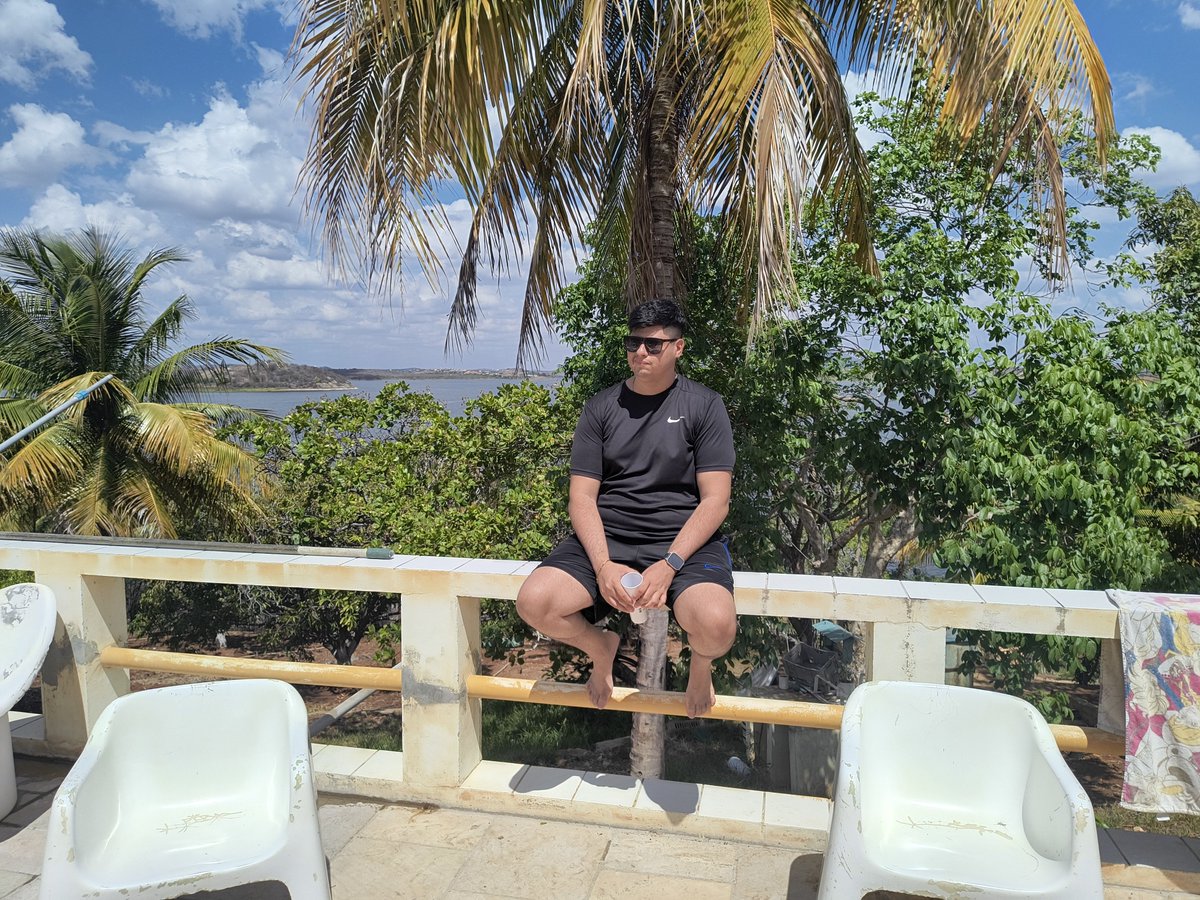 CaioBar76's tweet photo. Calorzão da porra 🔥 https://t.co/GjGnXBiaPf