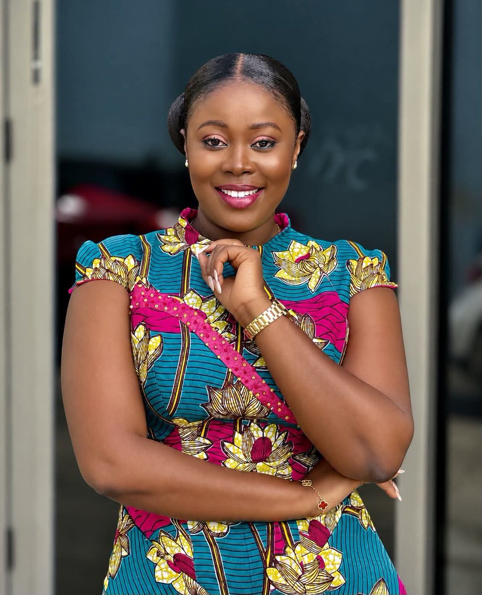 _Crediblerant's tweet photo. My admiration for these beautiful Ghanaian Women is unexplainable. @Nikkisamonas &amp; @fremaadunyame
I can't place a finger on anything specific but I admire them so much.

I smile unaware, anytime I watch them on Tv or see their pictures on socials

This feeling is so refreshing https://t.co/s9O8HBhsKi