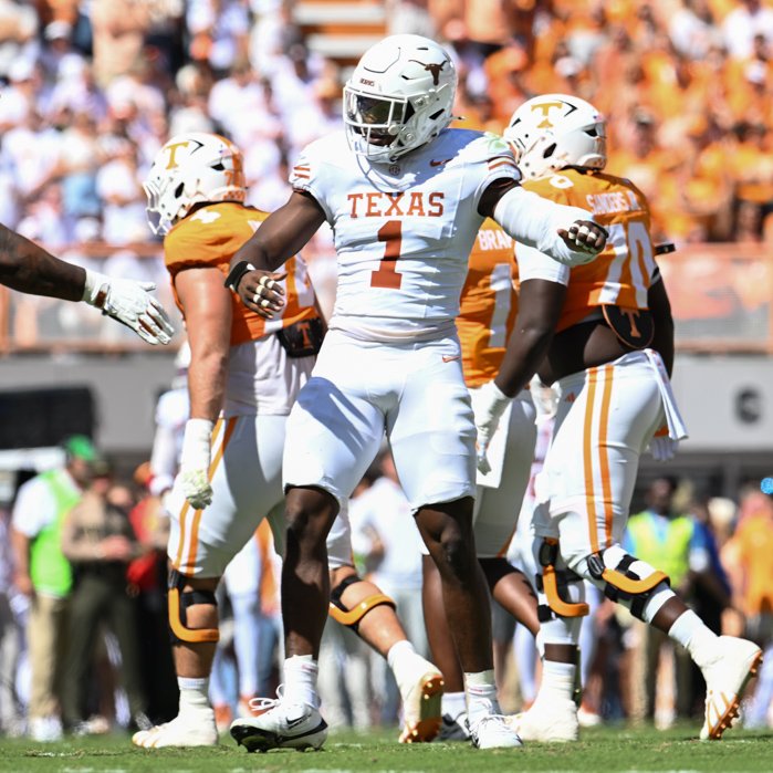 tbhorka's tweet photo. So Colin Simmons was named the Bednarik, Walter Camp and Bronko Nagurski National Player of the Week but the @SEC wouldn't give him its player of the week honor even after a Texas single-game record 5.5 sacks because it was petty over a celebration.

Ha.

Fuel for his fire... https://t.co/bmkxsUPvWC