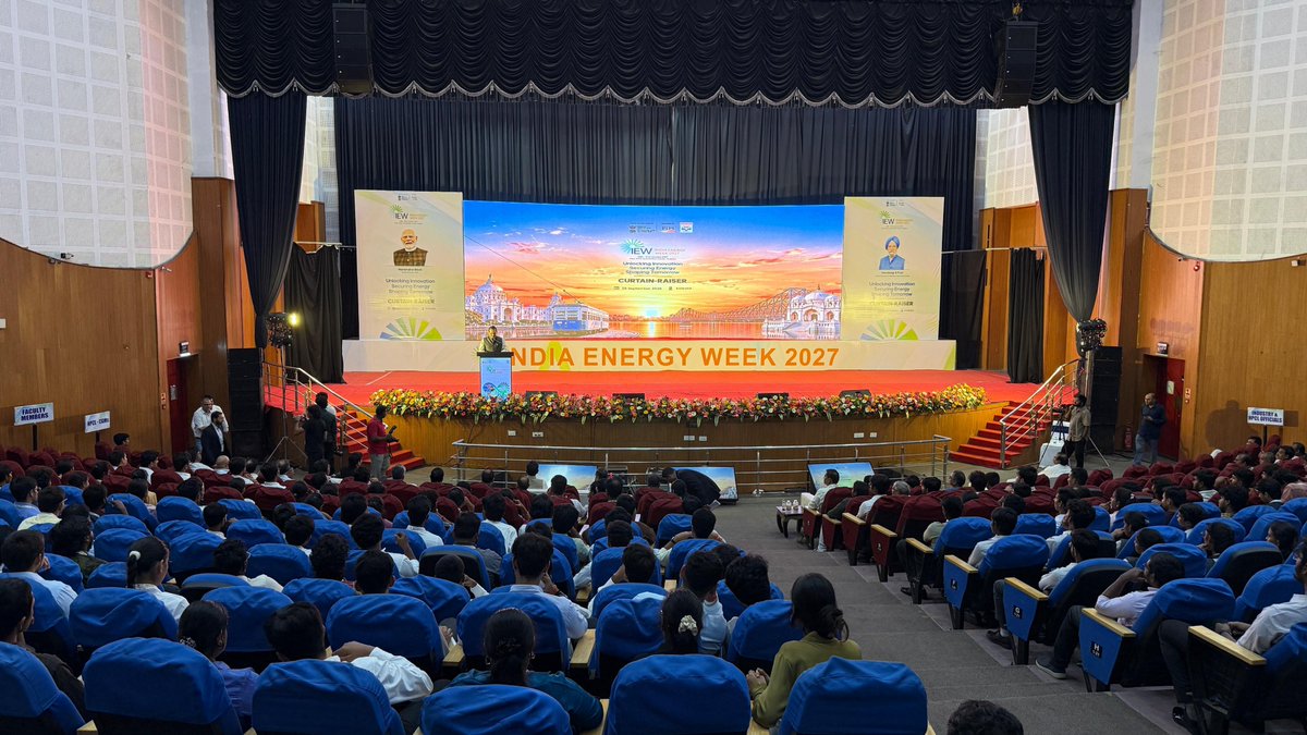 HPCL's tweet photo. Visakhapatnam joined the national Curtain Raiser of India Energy Week (IEW) 2027 through a live webcast from Kolkata, at the Andhra University. 

The audience joined the national proceedings live from Kolkata, witnessing the Curtain Raiser addressed by the Hon’ble Minister of Petroleum & Natural Gas and the Hon’ble Chief Minister of West Bengal, alongside other distinguished dignitaries. The programme also featured addresses by HPCL’s senior leadership and an introduction to MC²+ IGNITE, providing students with an opportunity to connect classroom learning with real-world developments in energy, technology, entrepreneurship and innovation.

The event brought together Director – Refineries, Shri S Bharathan, along with Chairman, CII, Shri G Krishna Mohan, distinguished guests, start-ups and students, creating an engaging interface between academia, industry and the energy ecosystem.

A meaningful step towards connecting young talent with the ideas, people and innovations shaping India’s energy future.

@HardeepSPuri @PetroleumMin @TheSureshGopi @Secretary_MoPNG @neerajmittalias

#IndiaEnergyWeek2027 #IEW2027 #HPCL #EnergyTransition #EnergyInnovation #MC2Ignite #AcademiaIndustryConnect #EnergyFuture #OneHPCL #DeliveringHappiness