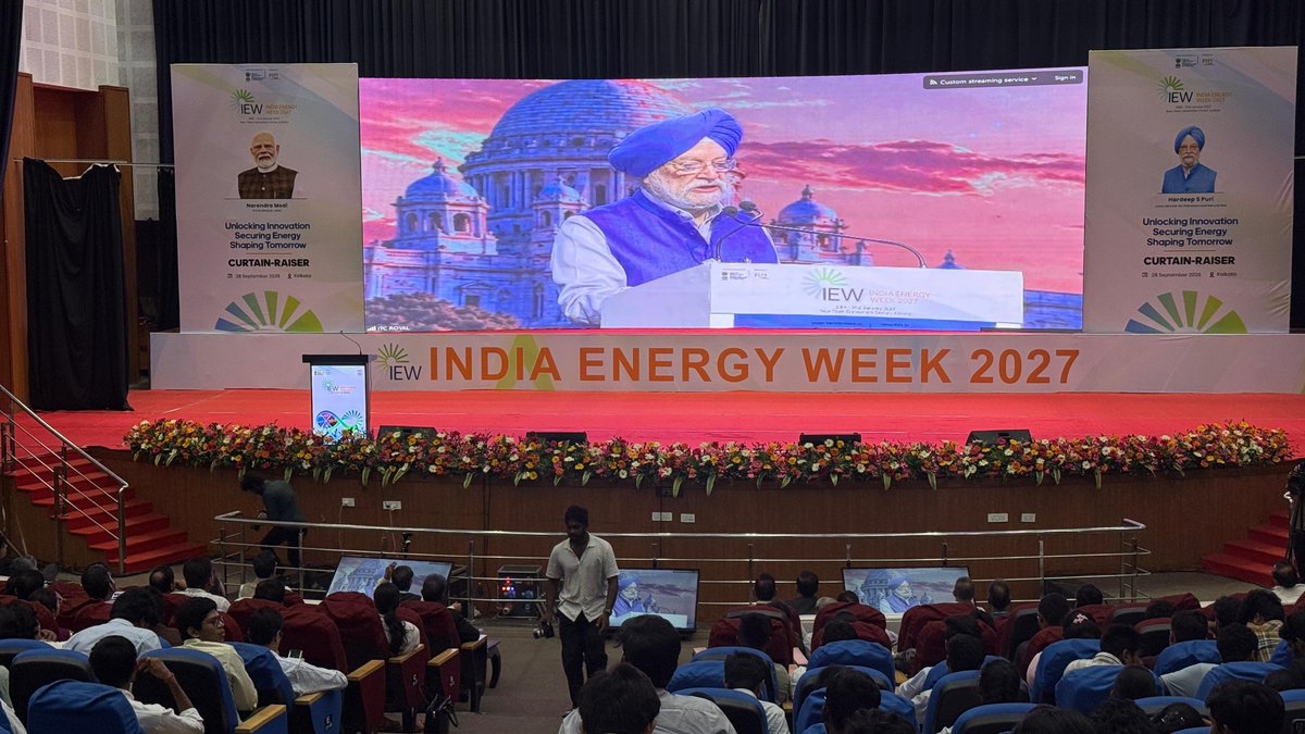 HPCL's tweet photo. Visakhapatnam joined the national Curtain Raiser of India Energy Week (IEW) 2027 through a live webcast from Kolkata, at the Andhra University. 

The audience joined the national proceedings live from Kolkata, witnessing the Curtain Raiser addressed by the Hon’ble Minister of Petroleum & Natural Gas and the Hon’ble Chief Minister of West Bengal, alongside other distinguished dignitaries. The programme also featured addresses by HPCL’s senior leadership and an introduction to MC²+ IGNITE, providing students with an opportunity to connect classroom learning with real-world developments in energy, technology, entrepreneurship and innovation.

The event brought together Director – Refineries, Shri S Bharathan, along with Chairman, CII, Shri G Krishna Mohan, distinguished guests, start-ups and students, creating an engaging interface between academia, industry and the energy ecosystem.

A meaningful step towards connecting young talent with the ideas, people and innovations shaping India’s energy future.

@HardeepSPuri @PetroleumMin @TheSureshGopi @Secretary_MoPNG @neerajmittalias

#IndiaEnergyWeek2027 #IEW2027 #HPCL #EnergyTransition #EnergyInnovation #MC2Ignite #AcademiaIndustryConnect #EnergyFuture #OneHPCL #DeliveringHappiness
