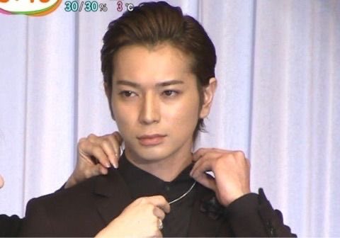 z9_yb_'s tweet photo. 天上天下唯我独尊の松本潤様が顔で万バズしていて歯茎、、無限に顔が良い✨️ https://t.co/dHGjKfJlQk