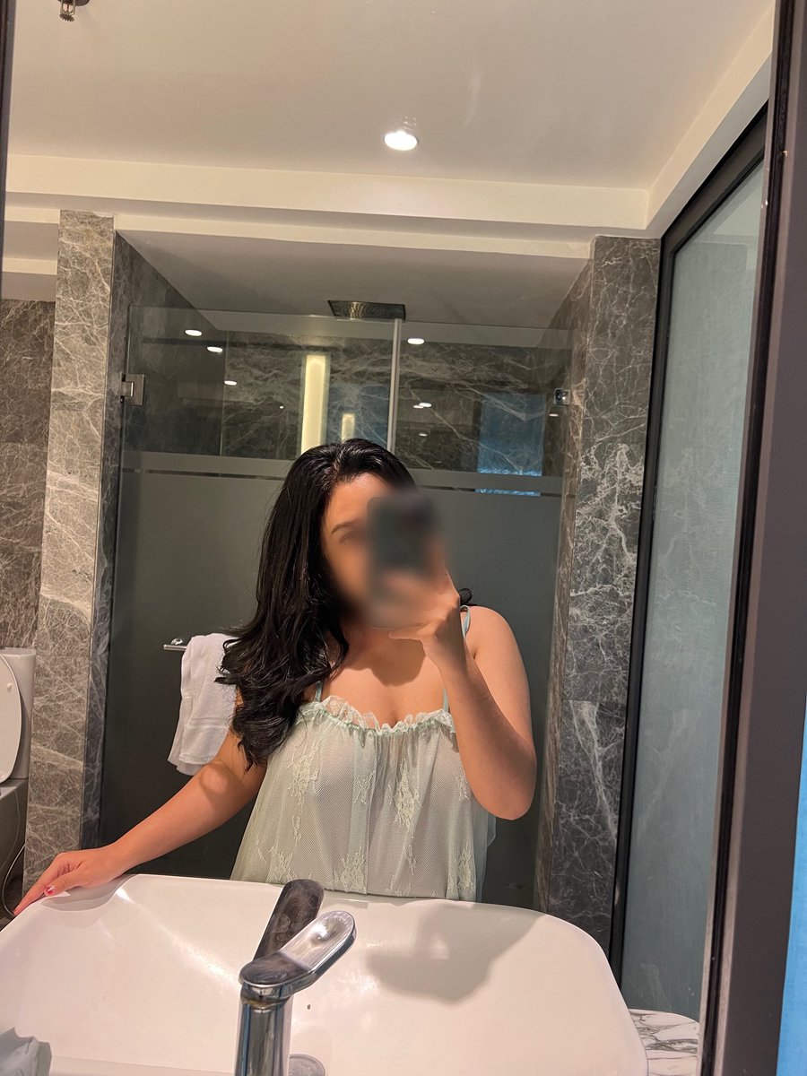 MissJoel_'s tweet photo. My black hair era ^ https://t.co/wniC0faeyu