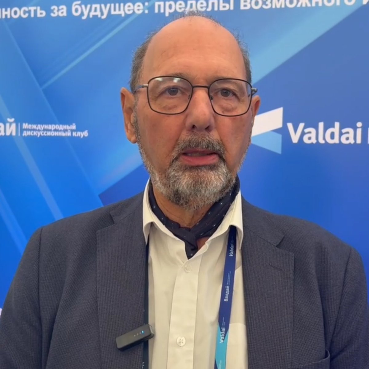 Baltic_Takes's tweet photo. Still appearing at the Valdai Club this year is British scholar Richard Sakwa, author of what is quite possibly the dumbest book ever published.

‘The Russia Scare’ by Richard Sakwa is all about how the West exaggerated the threat posed by Russia.

It was completed with unfortunate timing in early 2022, just prior to Russia’s full scale invasion of Ukraine, which Sakwa had previously described with all his Russia expertise as “inconceivable”.

Back in 2015, after Russia first began the war, Sakwa had written that: “Putin was well aware of the dangers of being sucked into a war over Ukraine, which would be unwinnable and disastrous.”

In 2021, Salwa was asked in an interview why Russia invades its neighbours. He replied angrily: “Russia does not invade its neighbours.”

He argued that the term ‘invaded’ is “loaded and misleading” because Russia had merely been fighting defensive wars.

That genuinely sounds like it was written by @DarthPutinKGB.

Alas, Richard Sakwa is not a parody of a “Russia expert” but actually still disgracing the University of Kent as their Emeritus Professor, in addition to being an Honorary Professor at Moscow State University.

He’s also praised by fellow “Russia experts” such as John Mearsheimer and Mark Galeotti, both of whom have separately referred to Sakwa’s previous work as “superb”.

But what do you do when your central thesis is bombed to oblivion just after you’ve written it?

Sakwa acknowledges in his introduction that the book was written before “events outpaced the empirical analysis and earlier paradigms of European and global politics changed.”

Probably the single dumbest sentence in Russia studies pseudo-academia.

He then claims that: “The substance of the earlier analysis remains valid, although now framed largely in the past tense.”

Incredible.

His publishers go along with this bullshit, promoting the book as if it’s a scrutiny looking back on the period leading up to the full scale war.

The bulk of the book is his original argument in the past tense about why the threat from Russia was exaggerated, although with some lines clearly added later after the full scale invasion.

Western concerns, he claims, were “tipping Putin over into acting as he had earlier been portrayed”.

We were all wrong to think of Russia as a threat, which is why it has to attack us.

Just a reminder here one more time that Mark Galeotti, who poses as one of the more respectable “Russia experts” thinks that this guy is “superb”.

Sakwa is now one of the last of the Western “Russia experts” to still unashamedly attend events like the Valdai Club and appear on Russian state TV.

Yet his main analysis is hardly any different to many other “Russia experts” who now keep their distance in order to still seem credible in the Western media.

A large proportion of them spent the last decade or two schmoozing in Moscow while reporting back to the West that we are all dumb for thinking Russia is a threat.

All these same “Russia experts” are near to 100% wrong about all major developments related to Russia so keep constantly updating their predictions to explain why the thing they dismissed was actually inevitable.

Sakwa is an obvious joke. Some others are more subtle.