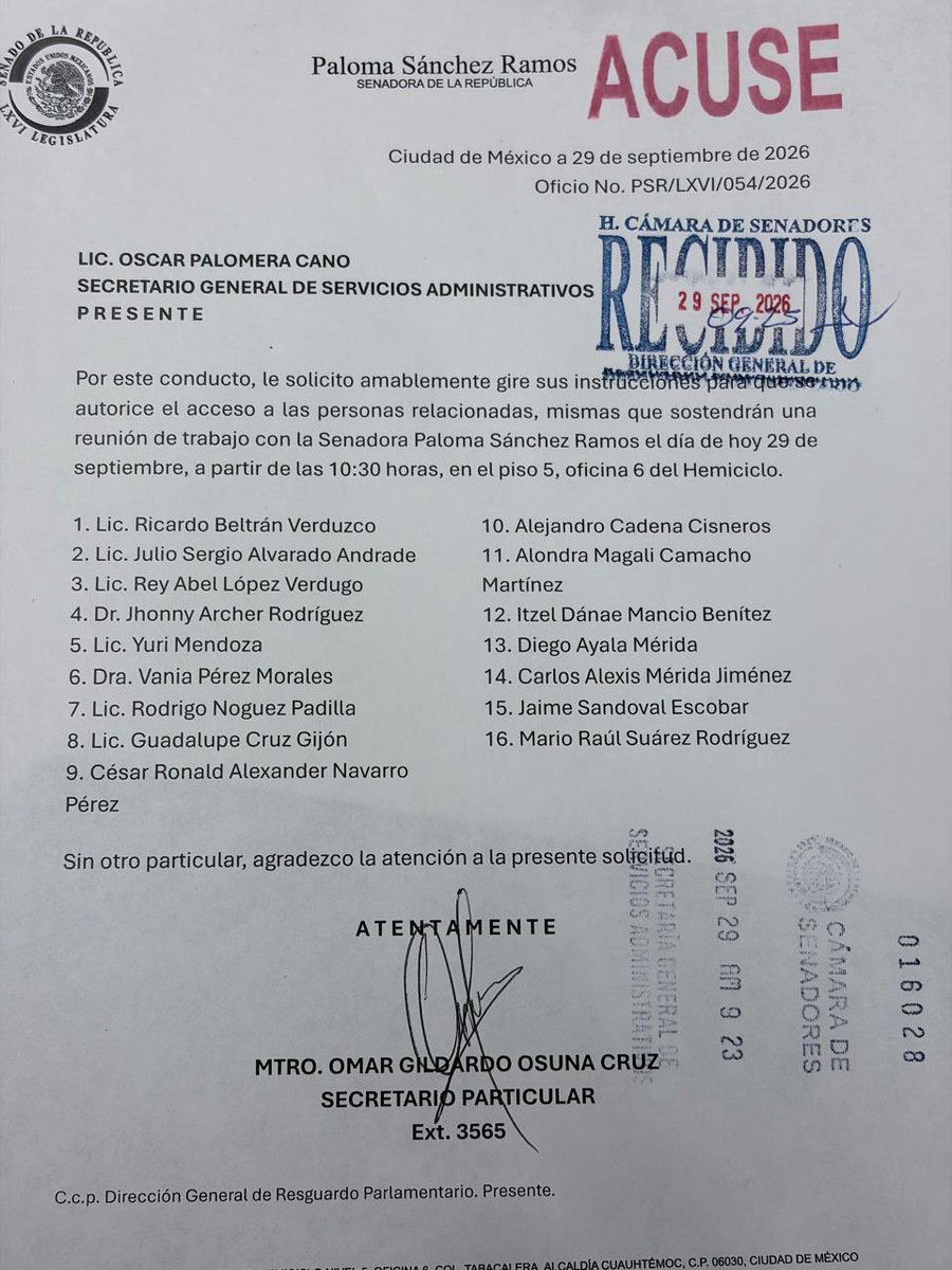 vaniaperezmor's tweet photo. 🚨 A los medios de comunicación:

En este momento nos impiden el acceso al @senadomexicano, a pesar de contar con oficio de acceso.

Se nos informa que la instrucción proviene de la Mesa Directiva del Senado.

Venimos a entregar una petición ciudadana respaldada por más de 23 mil firmas. Exigimos que se respete nuestro derecho a ser recibidos y a entregar formalmente esta exigencia ciudadana.