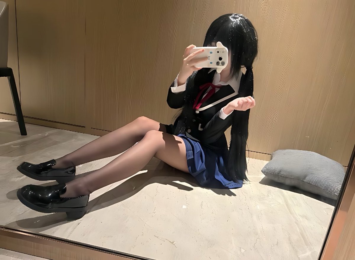 mary17ic0's tweet photo. 有男生要来锐评我13岁的福嘛

继续发福，我真的不要🚪 

 真的给b看 不信你试试   

 我真的是女菩萨🫣🫣 https://t.co/Sf9QsJ22F1
