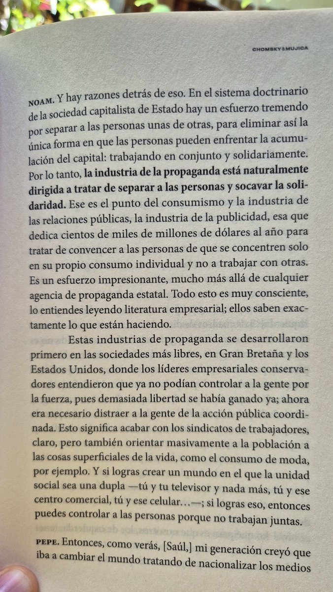 PuroEmbuste's tweet photo. Lo dice Chomsky ... https://t.co/olmLrva9Dy