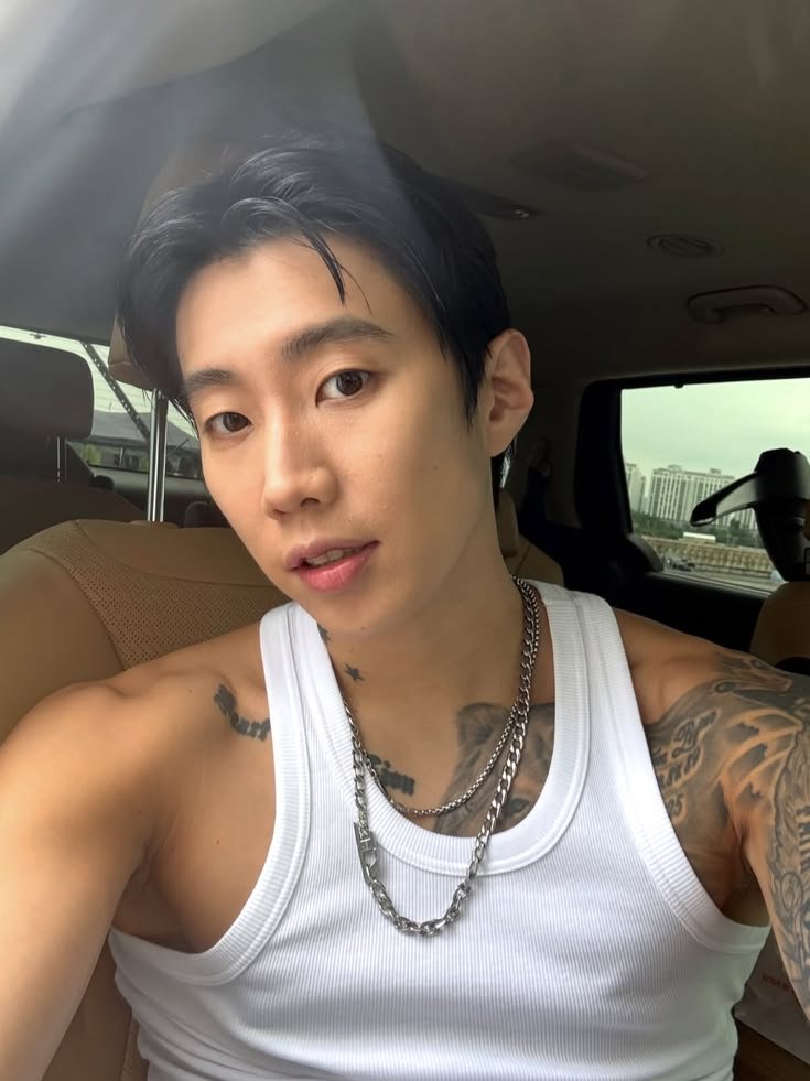 FashionistD's tweet photo. We announce #JAYPARK as THE NEVER OUT OF STYLE SUPERMODEL OF SEPTEMBER 2026! https://t.co/3RJFf9ku3h