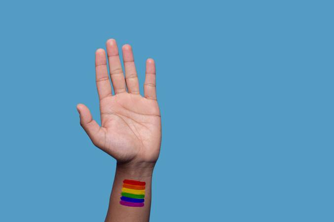 SenadoFederal's tweet photo. Proposta cria o LGBTIcídio e prevê pena de até 40 anos para homicídio motivado por discriminação relacionada à orientação sexual, identidade de gênero ou características sexuais da vítima https://t.co/WDqXH0K79U https://t.co/yIWcQex8IQ