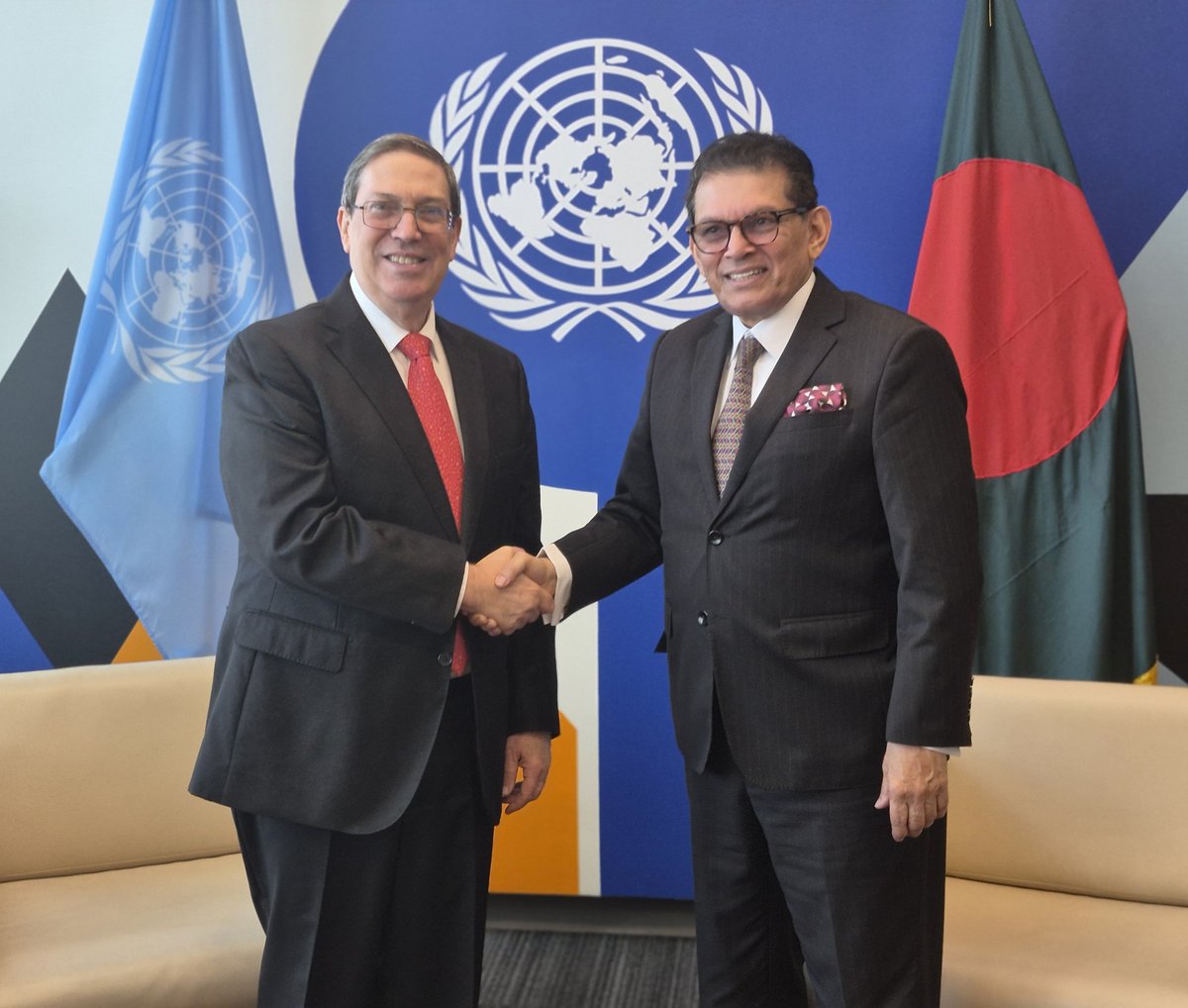 BrunoRguezP's tweet photo. Fui recibido por Khalilur Rahman, Presidente del 81 período de sesiones de la Asamblea General de Naciones Unidas @UN_PGA.

Lo felicité por su reciente elección y conversamos sobre los resultados esperados bajo su mandato, en especial sobre la próxima presentación de la resolución que llama a poner fin al bloqueo de EEUU contra Cuba.

Intercambiamos sobre la situación en nuestro país, provocada por el reforzamiento de las medidas de asfixia económica estadounidenses, incluido el cerco energético y las sanciones secundarias.

#CubaNoEsUnaAmenaza El Bloqueo Sí.