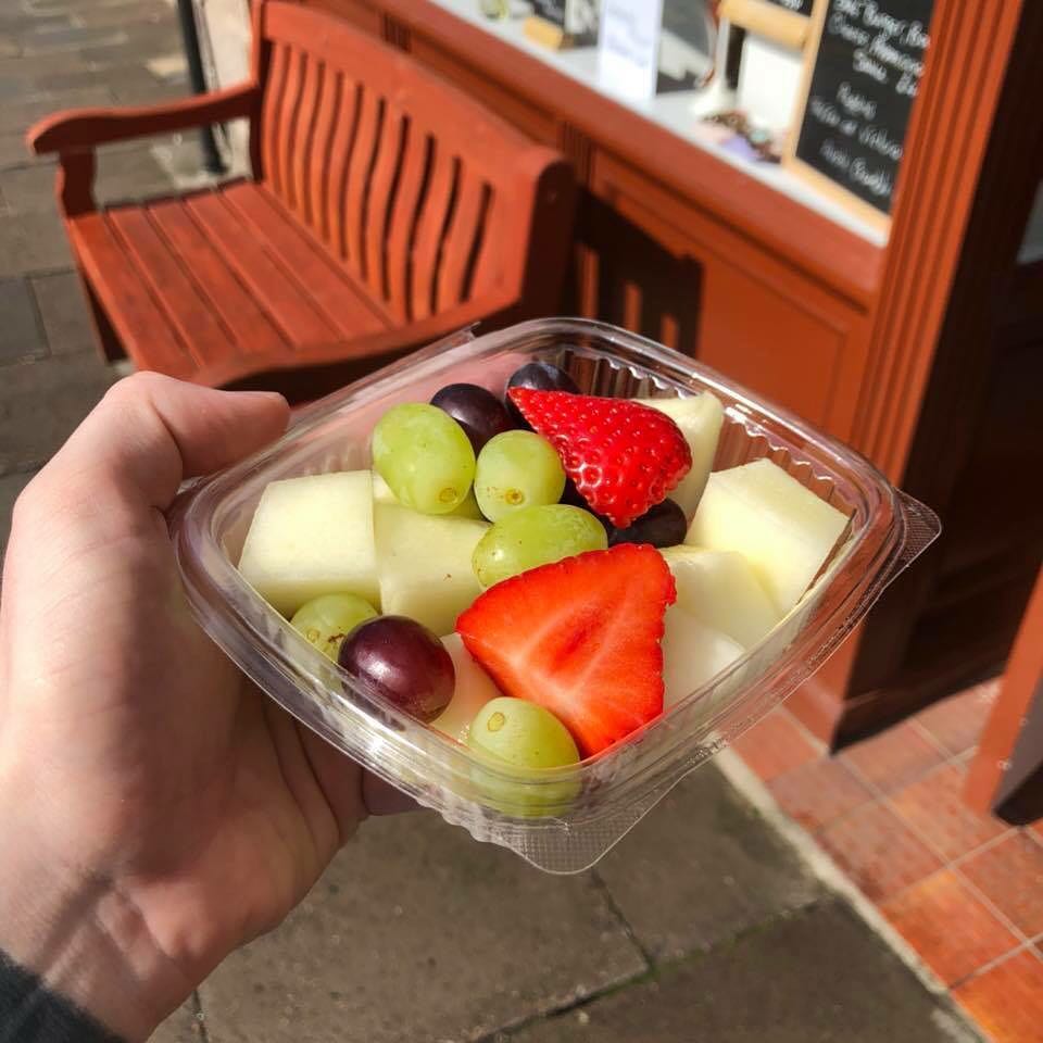 Frederickazo31g's tweet photo. What a hectic morning! Here’s one of our lovely fresh fruit pots, included with some of the 160+ sandwiches that went out this morning. https://t.co/qb579cxpYz