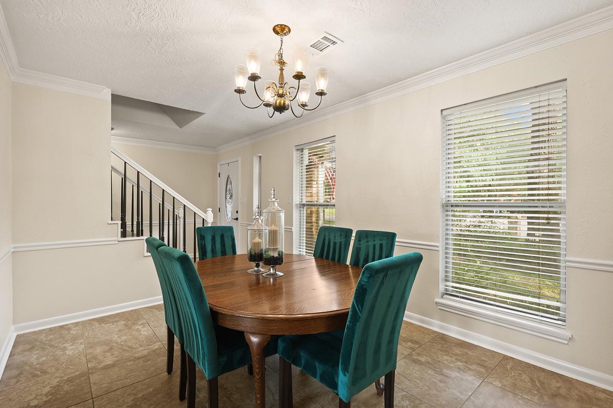 Sold_byDkirk's tweet photo. What do you think of this home? #Houston #RealEstate

#yourrealtorhouston #Realestate #HoustonRealestate #Htown #Houston #HTX #Buyingrealestate #SellingRealestate #LeasingRealestate #InvestingRealEstate #Century21western #Century21relentless https://t.co/GbXSJ09NQN