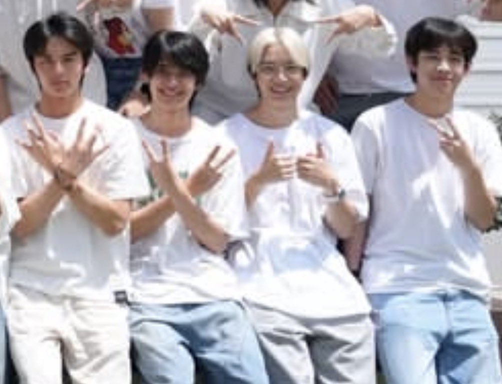 Snexhong's tweet photo. 9214KID                         1942KUB https://t.co/bHFkqnB2F5
