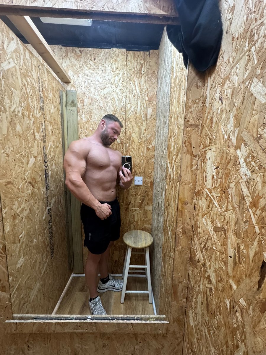 AlphaGodCallum's tweet photo. Early morning pump

Who wants to see the nude versions 😈 https://t.co/1CbBYoecfy