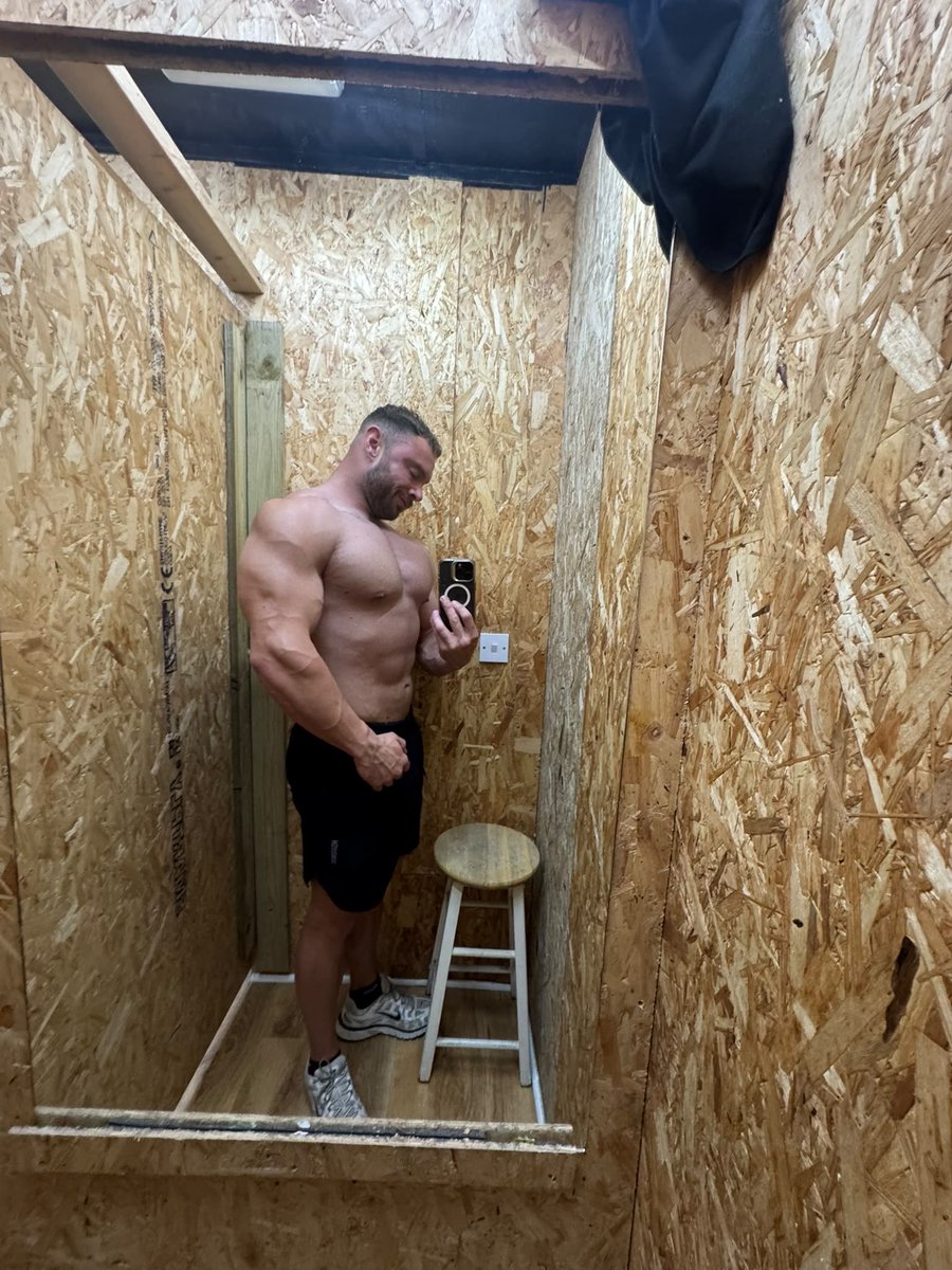 AlphaGodCallum's tweet photo. Early morning pump

Who wants to see the nude versions 😈 https://t.co/1CbBYoecfy
