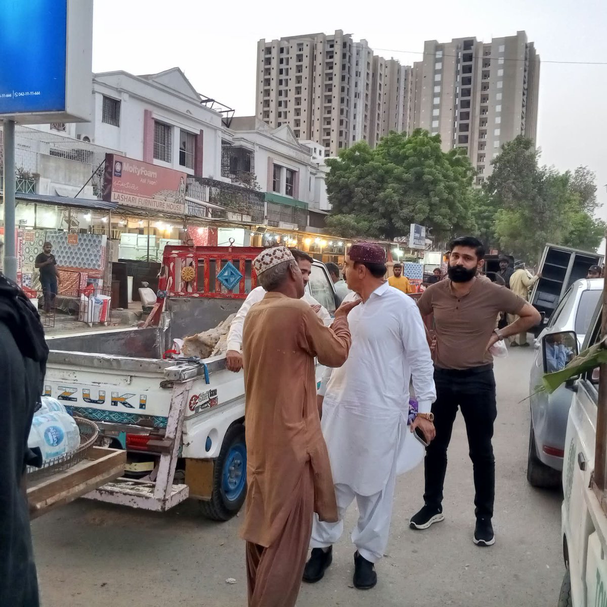 MunicipalEast's tweet photo. OPERATION AGAINST ENCROACHMENTS.
On the directives of Chairman #safooratown #Rashid Khaskheli/M.C, Sikandar Ali, operation conducted by Anti encroachment department against the encroachments at the roads of UC/3,4,5, Under supervision of Director A.E, Amanullah Khoso. https://t.co/H88TfqxOHF