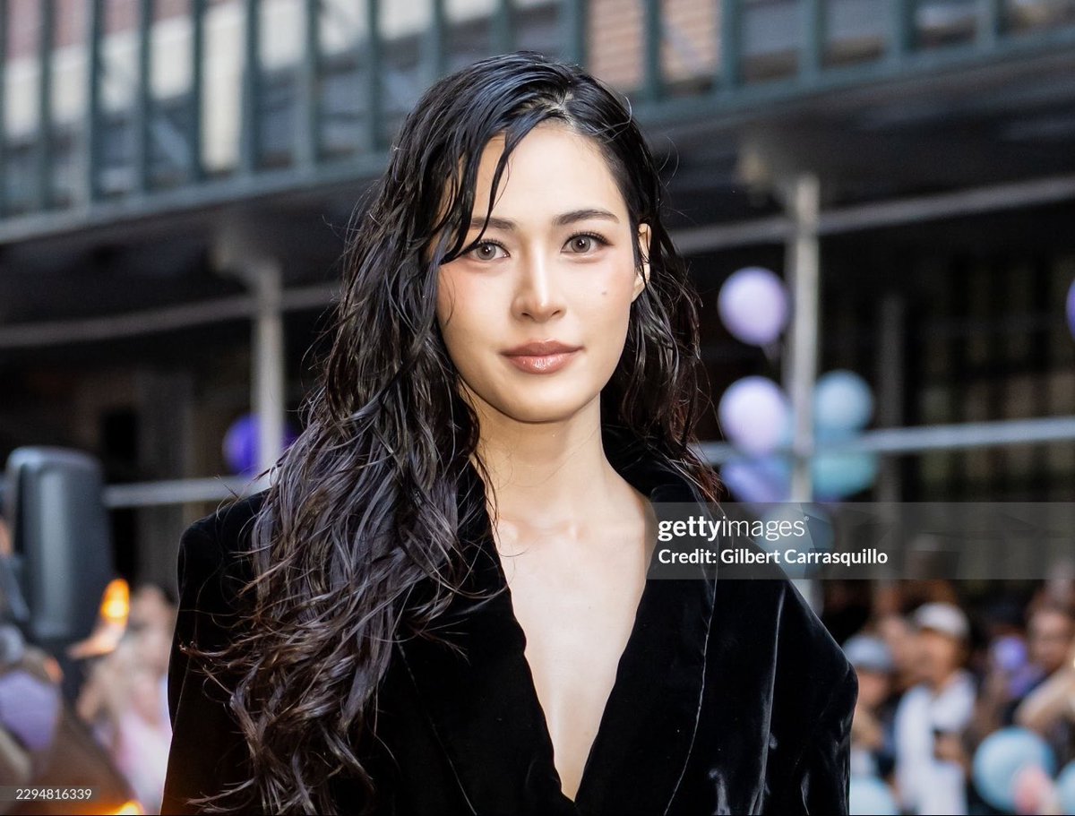 tangtangstp's tweet photo. ดาราไทยที่เจอกล้อง getty แล้วโคสสสสเว่อ https://t.co/VMDEfXQhq7