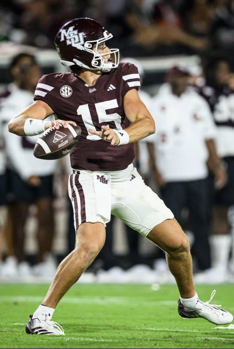 wyattdalton4's tweet photo. Honored &amp; fired up that I get to see these 3 playing on one of the biggest stages in America Saturday in Starkville. Will be my first game day in Starkville. Each one of them were day 1s that came through 601 Elite Quarterback. Homegrown talent!!! https://t.co/W6eF7V4pis
