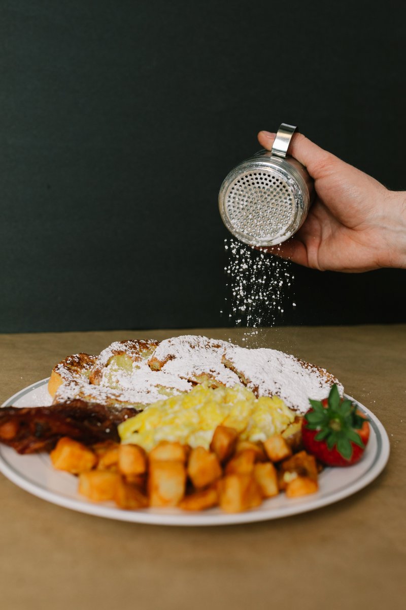 maxisdeli's tweet photo. #MaxsDeli #SaltLakeCityFood #SLCEats  #UtahCatering
#SaltLakeCityCatering
 #UtahFoodies
 #BreakfastCatering
 #UofUHospital
 #UniversityOfUtah
 #HealthcareHeroes
 #SurgicalStaff
 #UofUHealth
 #FrenchToastBreakfast
 #BreakfastMeeting
 #SupportLocalSLC
 #Gratitude https://t.co/fM7EoMNfVd