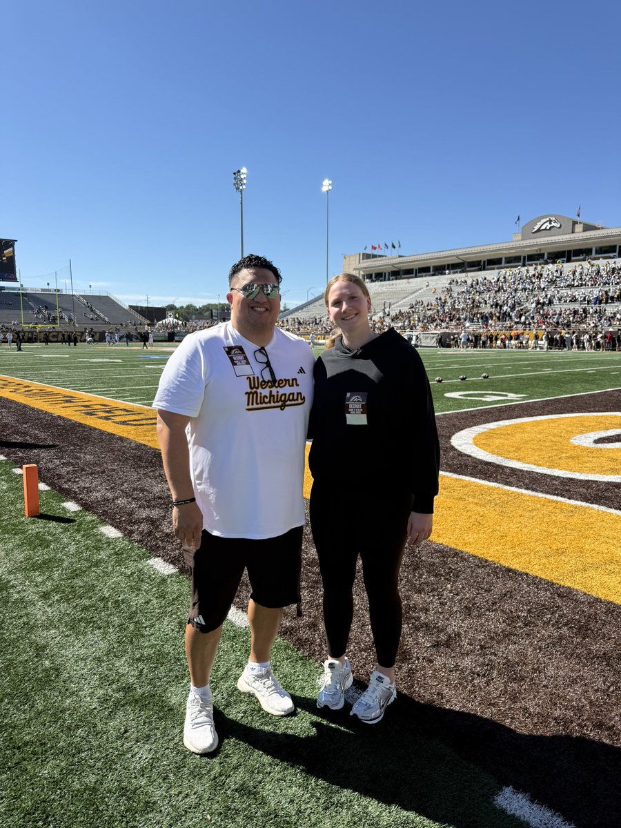 Sbentrup_34's tweet photo. Great time in Kalamazoo for an unofficial visit to Western Michigan University! 🏀 Thank you to the staff and players for the warm welcome and an amazing experience. Go Broncos! 🐴💛🤎@WMU_WBB https://t.co/6ISwiyqrlM