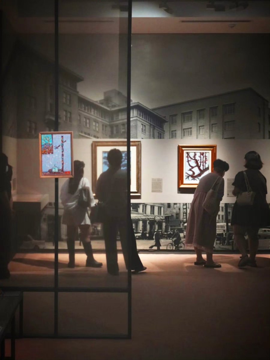 SharanBlenker's tweet photo. On a cloudy day, strolling through an art gallery

《Lee Dae-won: Nothing That Makes You Sad》

Make everyday life feel like a journey, and enjoy travel with the ease of everyday life. https://t.co/eXeqiiMEeA