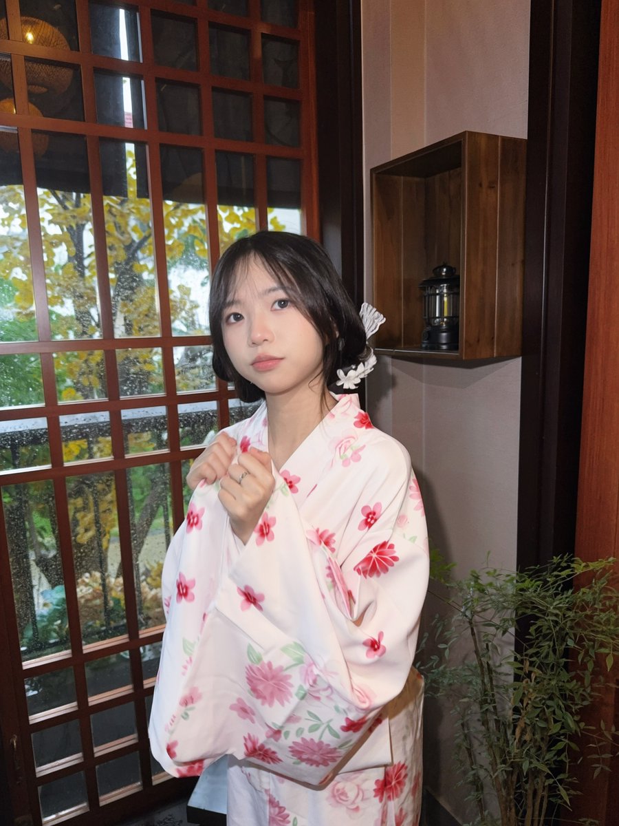 thichlanhich24's tweet photo. moew ⪩. . ⪨ yukata ̊ ༘ ⪨⋆。 ̊ https://t.co/UrFZiP0wJl